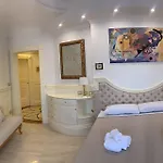 Simon's Casa de hóspedes 4*