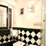 Simon's