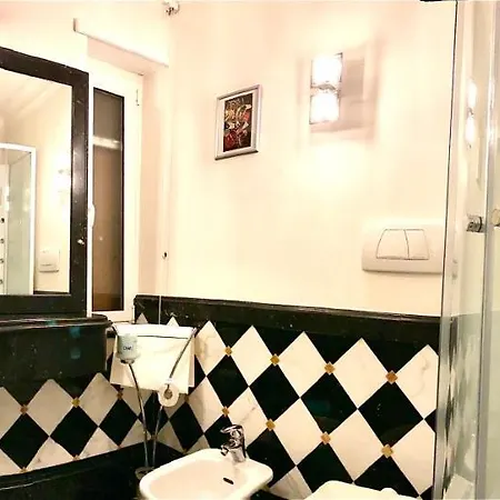 Simon's